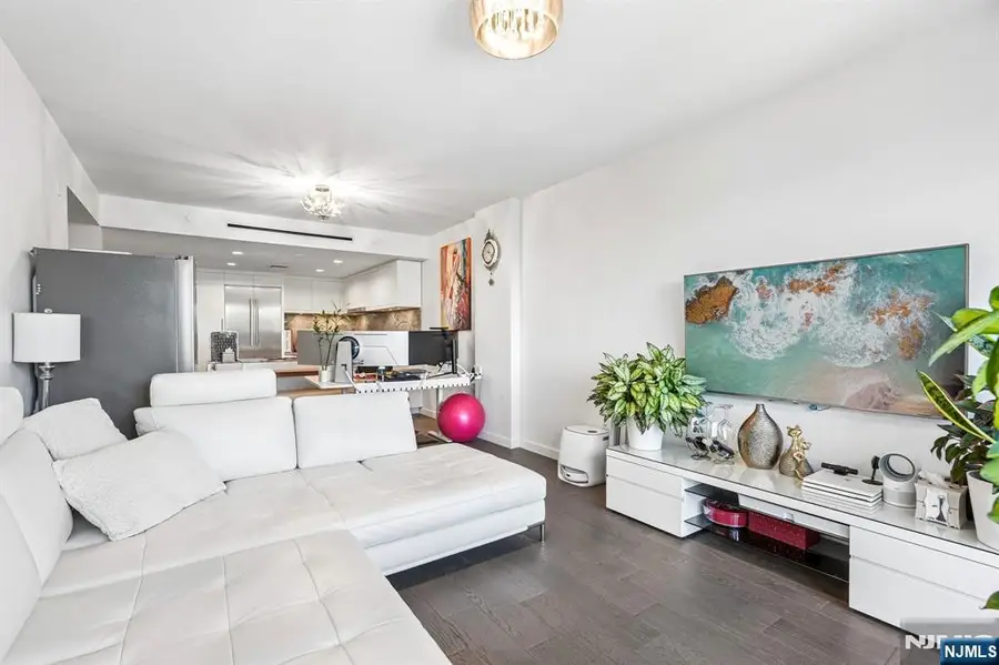 320 Adolphus Avenue 410, Cliffside Park, NJ 07010 - #2