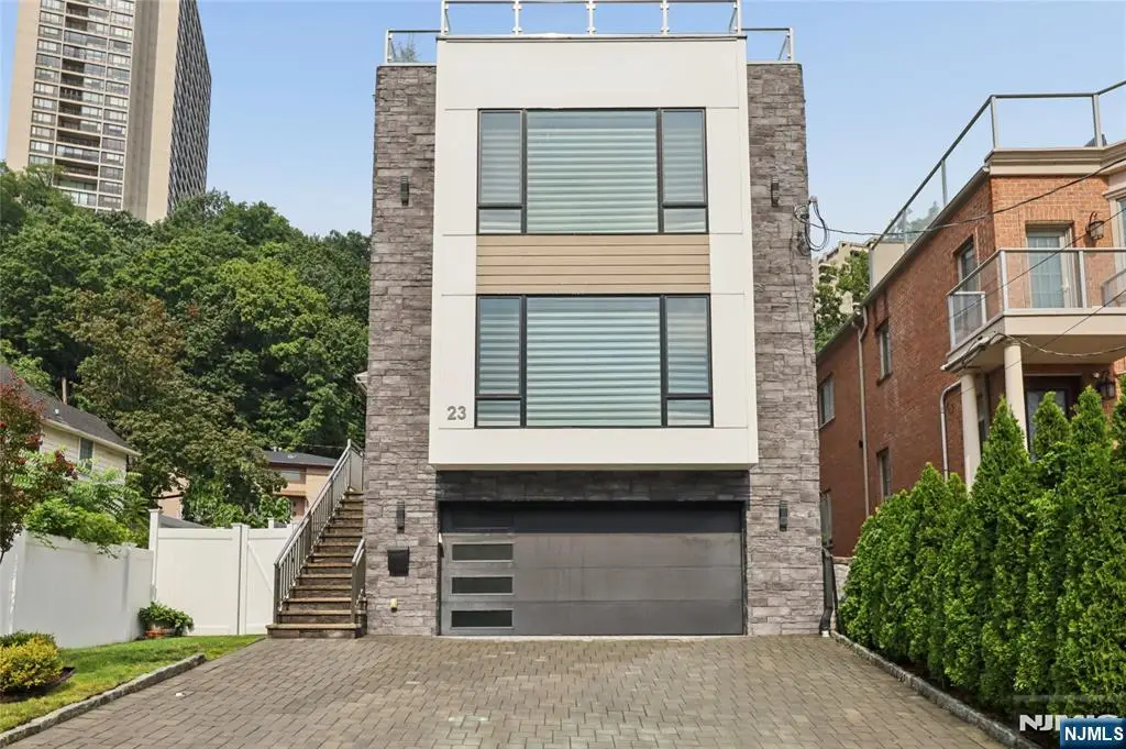 23 Lasher Lane, Edgewater, NJ 07020 - #1