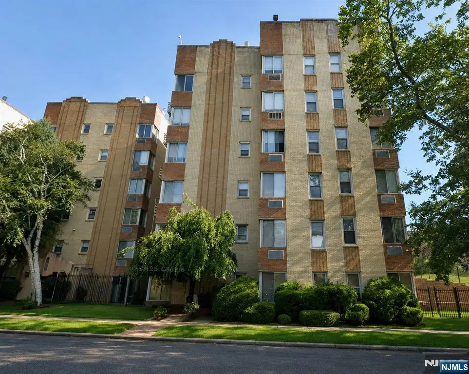 19 Lyons Avenue 203, Newark, NJ 07112 - #1