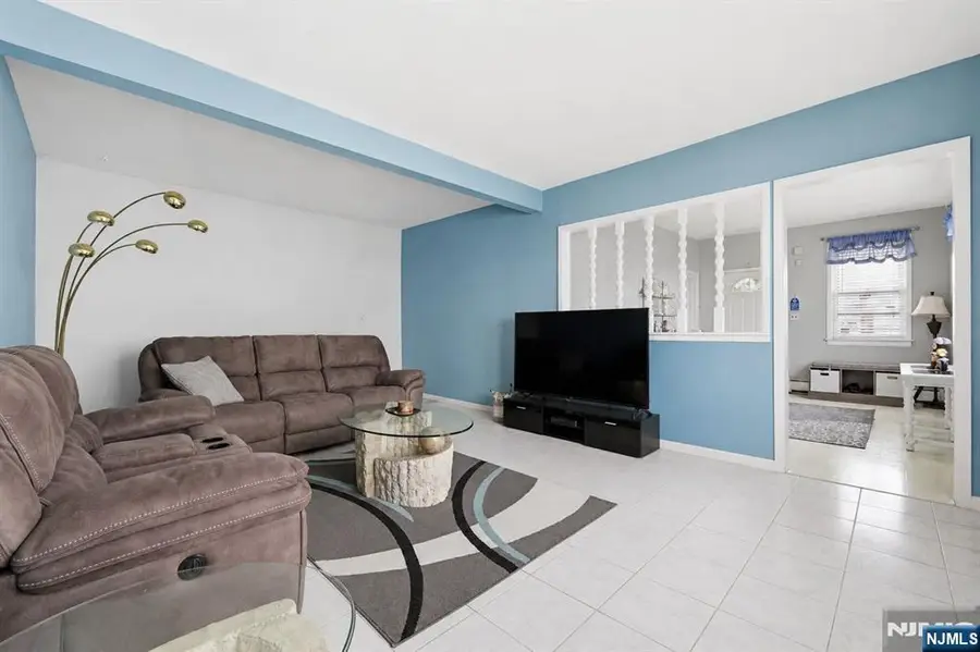 2 Lake Street, Belleville, NJ 07109 - #3