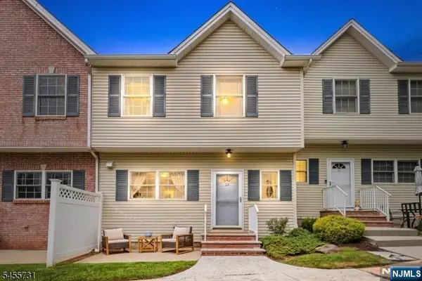 29 Riga Court, Scotch Plains, NJ 07076