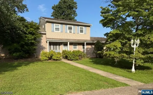 67 Coventry Road, Wayne, NJ 07470