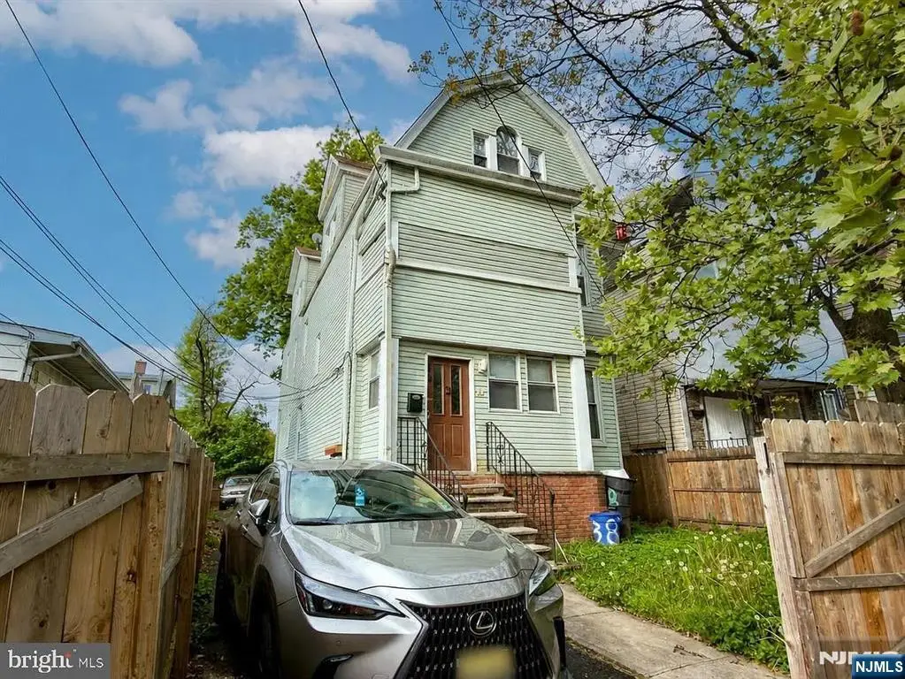 38-40 Eckert, Newark, NJ 07112 - #1