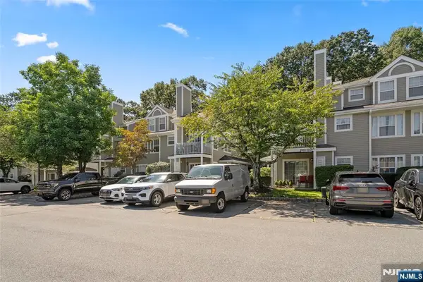 1198 Richmond Road, Mahwah, NJ 07430