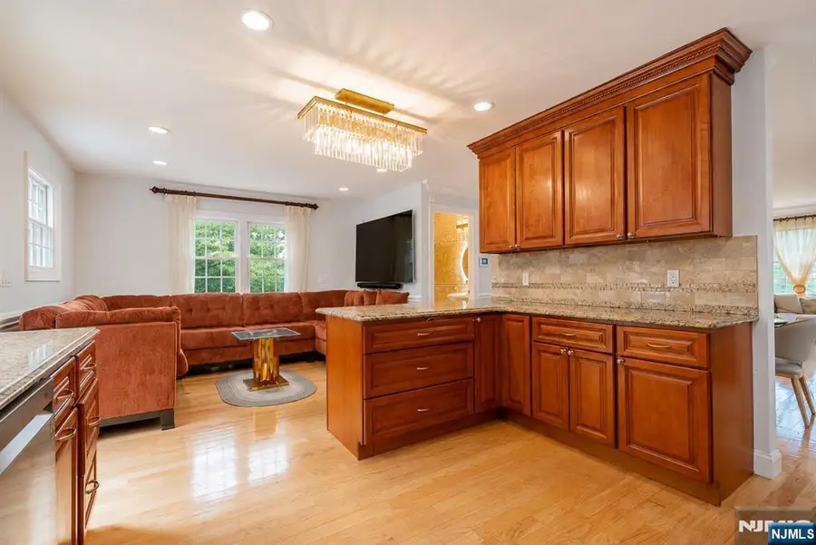 207 Stonehouse Road, Glen Ridge, NJ 07028 - #2