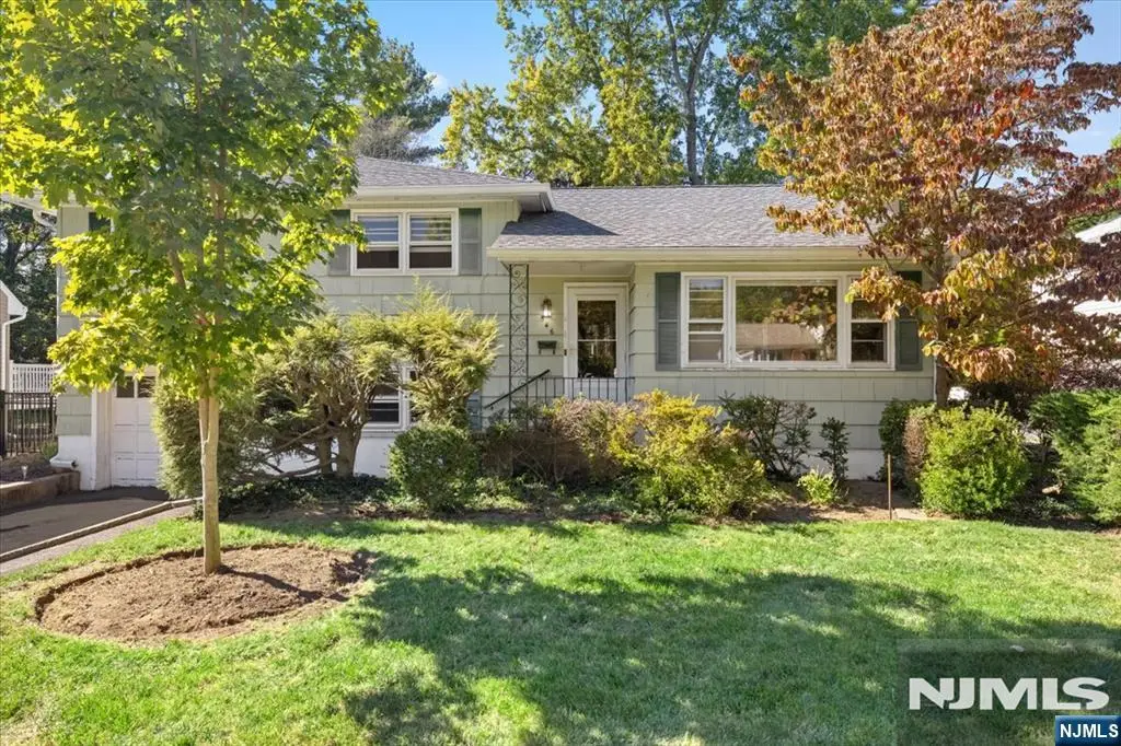 546 Lynn Street, Ridgewood, NJ 07450 - #1