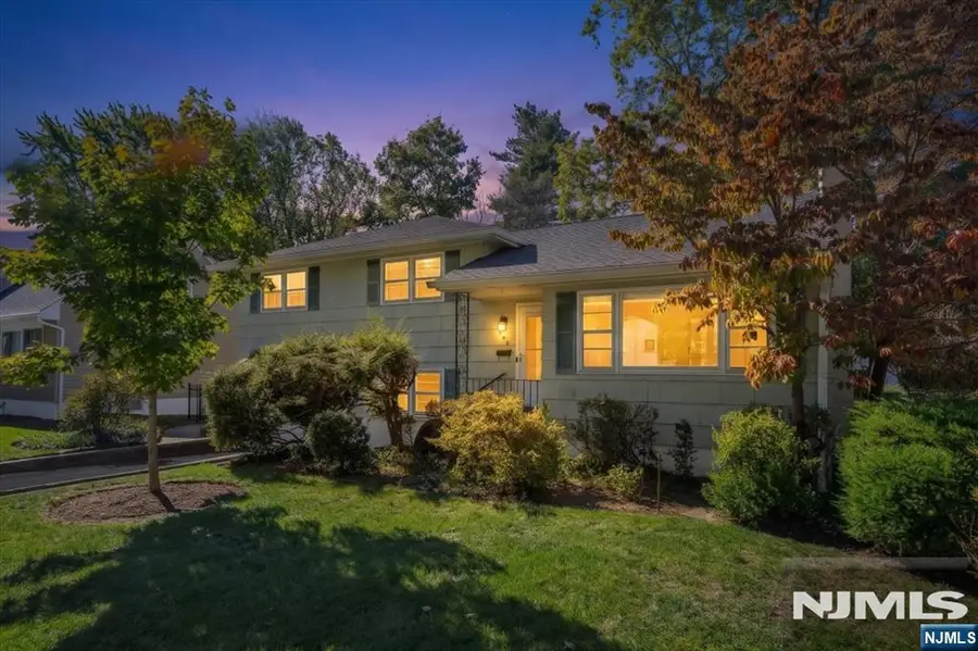 546 Lynn Street, Ridgewood, NJ 07450 - #3