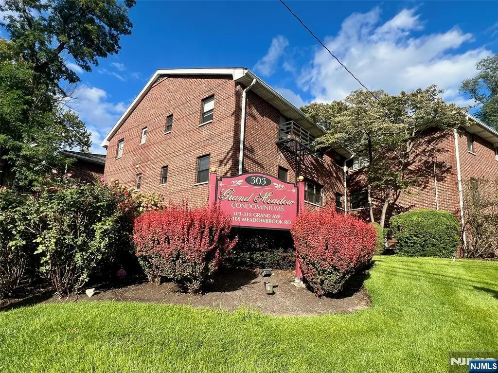 303 Grand Avenue 3, Englewood, NJ 07631 - #1