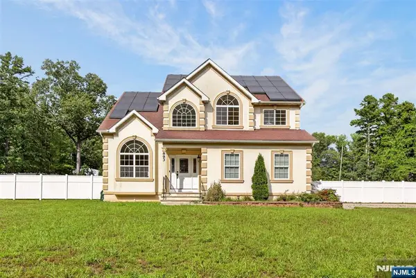 893 Lakehurst Avenue, Jackson, NJ 08527