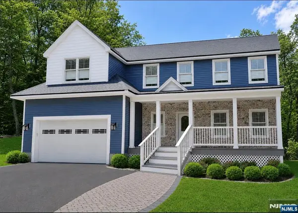 88 Mathews Avenue, Riverdale Borough, NJ 07457