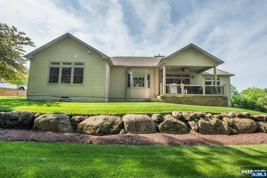 7 Dehart Court, Wayne, NJ 07470 - #2