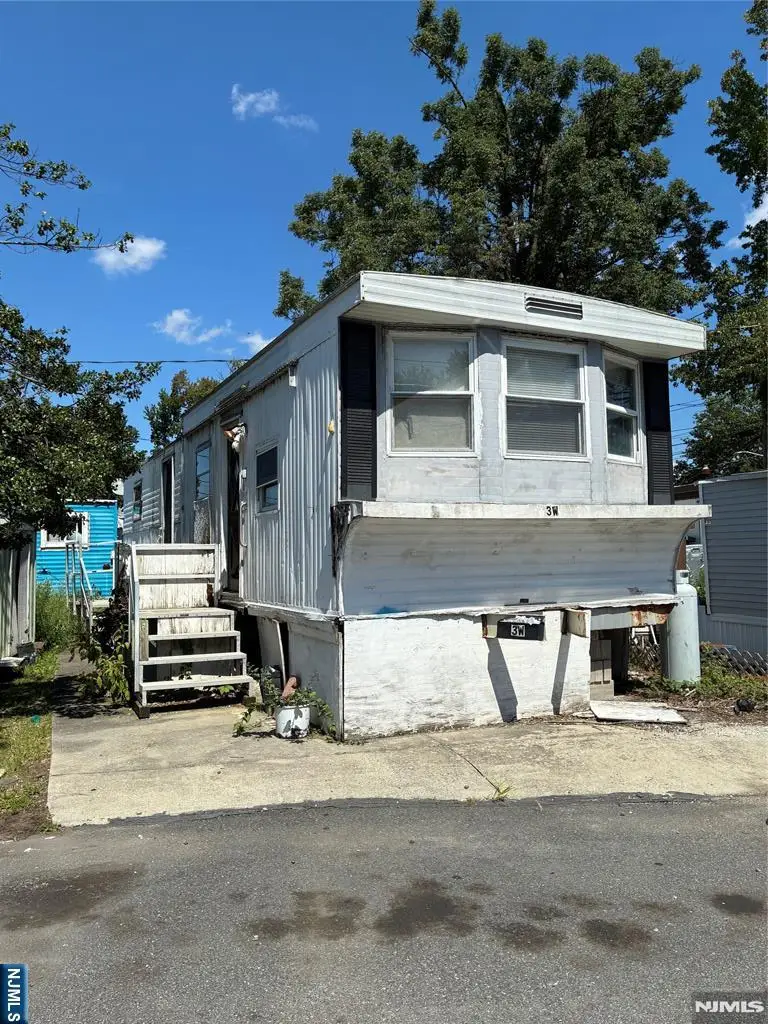 3 W 5th, Moonachie, NJ 07074 - #1