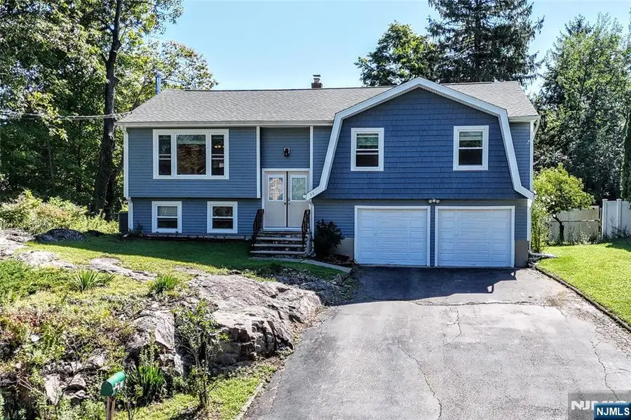 30 Center Street, Butler, NJ 07405 - #2
