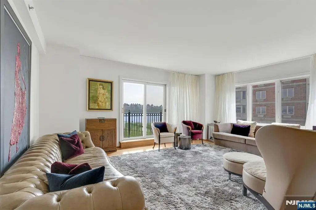 3219 City Place, Edgewater, NJ 07020 - #1