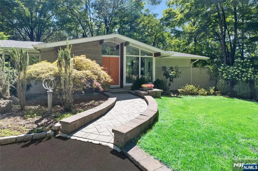 1291 Washington Avenue, Township Of Washington, NJ 07676 - #2