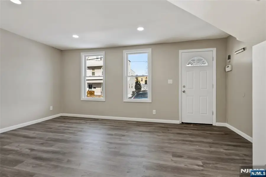 11 Tichenor, Irvington, NJ 07111 - #2