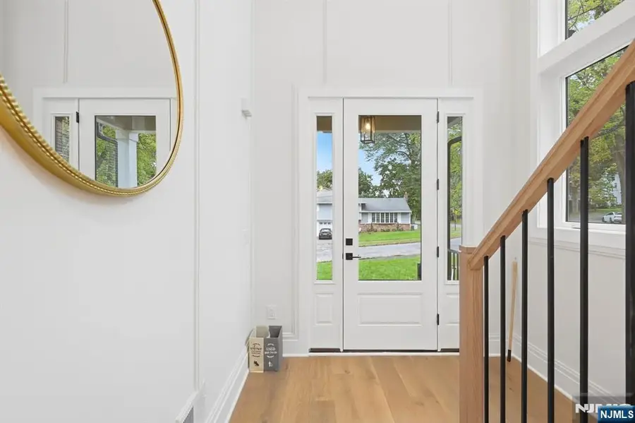 8 Roosevelt Terrace, Livingston, NJ 07039 - #2