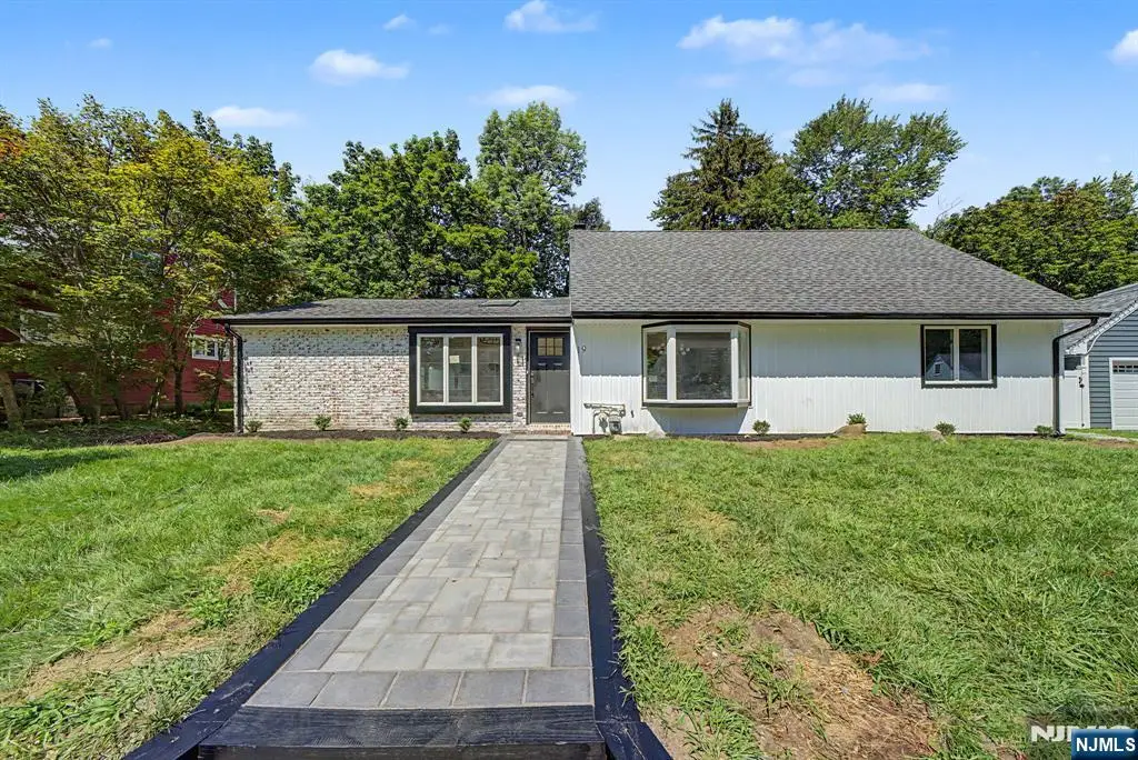 19 Ferndale Road, Wayne, NJ 07470 - #1