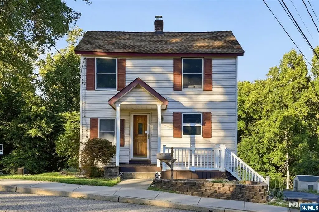 72 Arch Street, Butler, NJ 07405 - #1