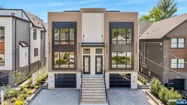 306 Coolidge Avenue, Fort Lee, NJ 07024