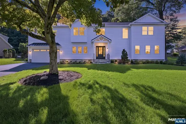 16 Butternut Avenue, Midland Park, NJ 07432
