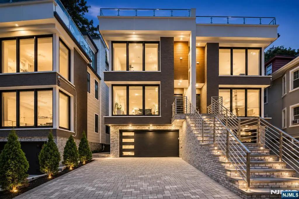 506 Undercliff Avenue, Edgewater, NJ 07020 - #1