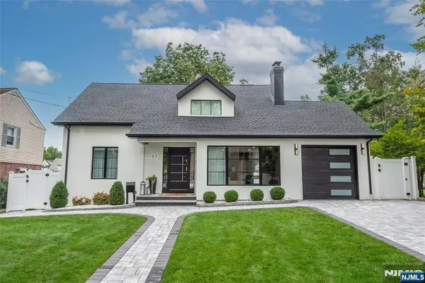 920 Phelps Road, Teaneck, NJ 07666