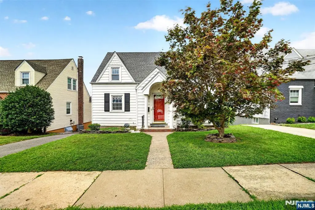5-7 Bond Place, North Arlington, NJ 07031 - #1