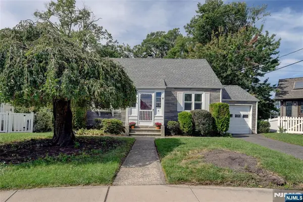 8 Tyler Court, Clifton, NJ 07012