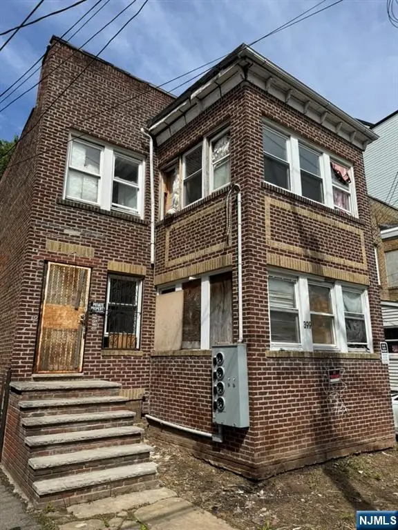 399 15th Street, Newark, NJ 07103 - #2