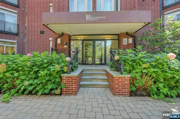 1109 Riverview Avenue 109, Englewood, NJ 07631