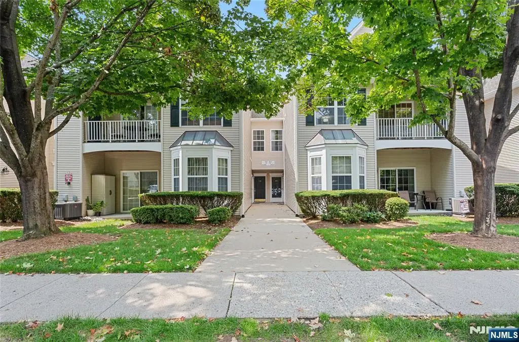 314 Cambridge Drive 70, Butler, NJ 07405 - #1