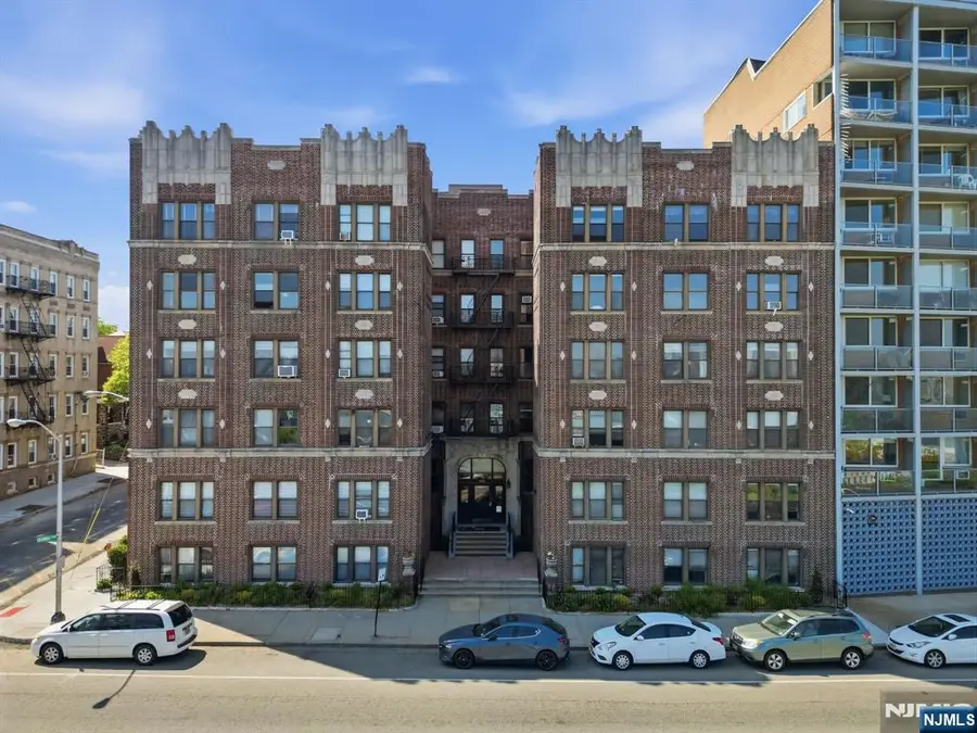 883 E Boulevard 1F, Weehawken, NJ 07086 - #2