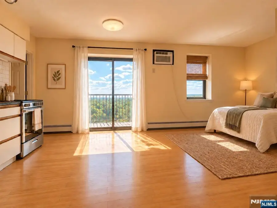 201 12th Street 18, Palisades Park, NJ 07650 - #3