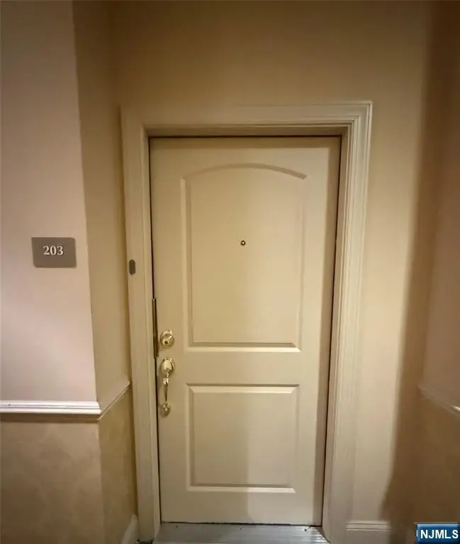 1203 Windsor Park Court 203, Englewood, NJ 07631 - #3