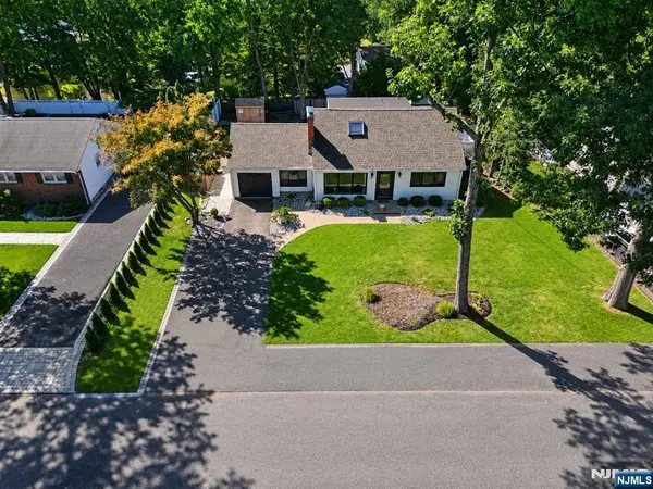 34 Northwood Drive, West Milford, NJ 07480