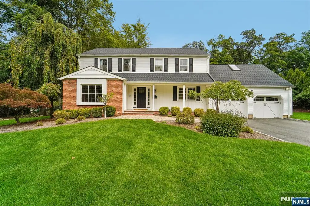 17 Colonial Drive, Allendale, NJ 07401 - #1