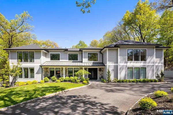 315 Freemans Lane, Franklin Lakes, NJ 07417