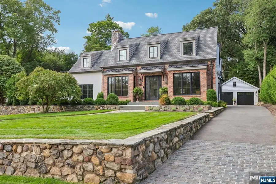 71 Gilbert Road, Ho Ho Kus, NJ 07423 - #2