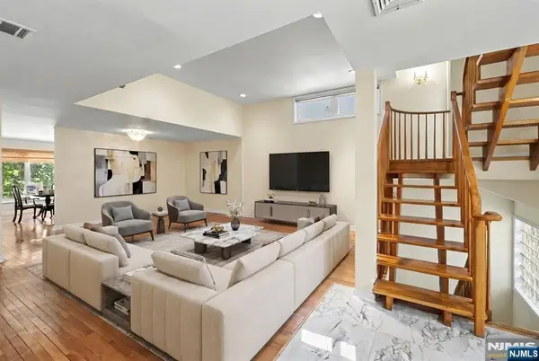 376 Kenwood 9, Englewood, NJ 07631