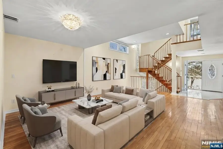 376 Kenwood 9, Englewood, NJ 07631 - #2
