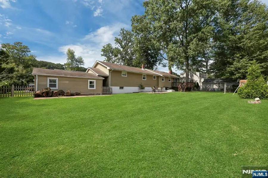 327 Coolidge Avenue, Township Of Washington, NJ 07676 - #2