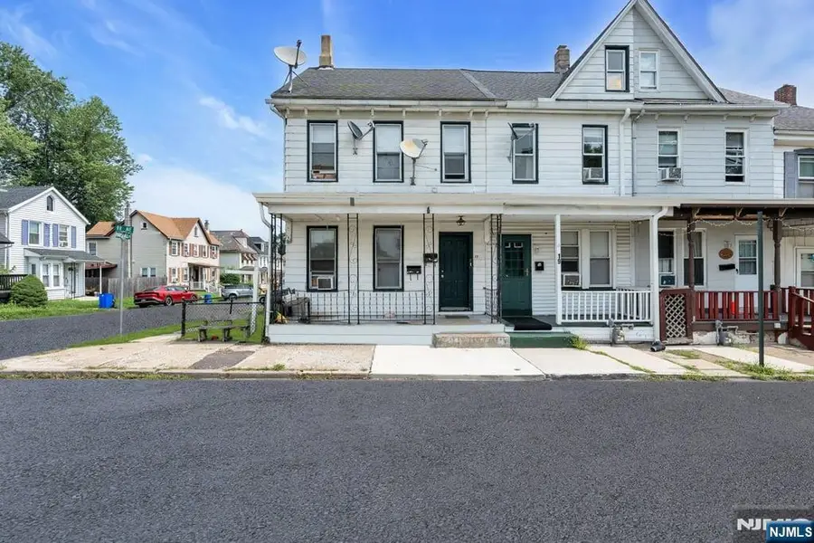 17 Railroad Avenue, Phillipsburg, NJ 08865 - #2