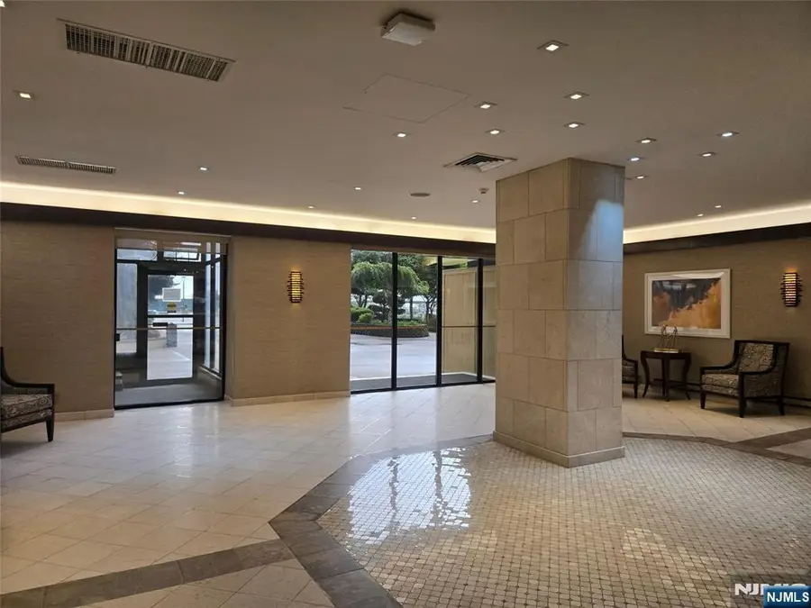 300 Winston, Cliffside Park, NJ 07010 - #2