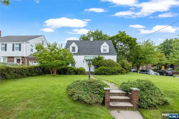 633 Prospect Avenue, Ridgefield, NJ 07657