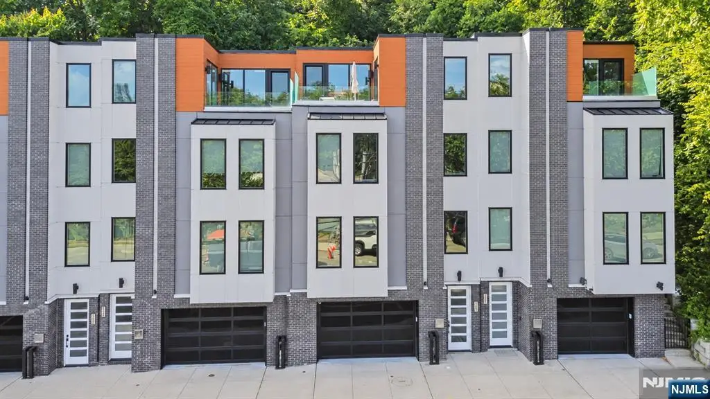 367 Park Avenue, Weehawken, NJ 07086 - #1