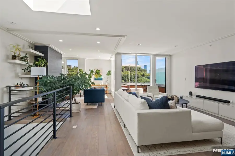 367 Park Avenue, Weehawken, NJ 07086 - #3