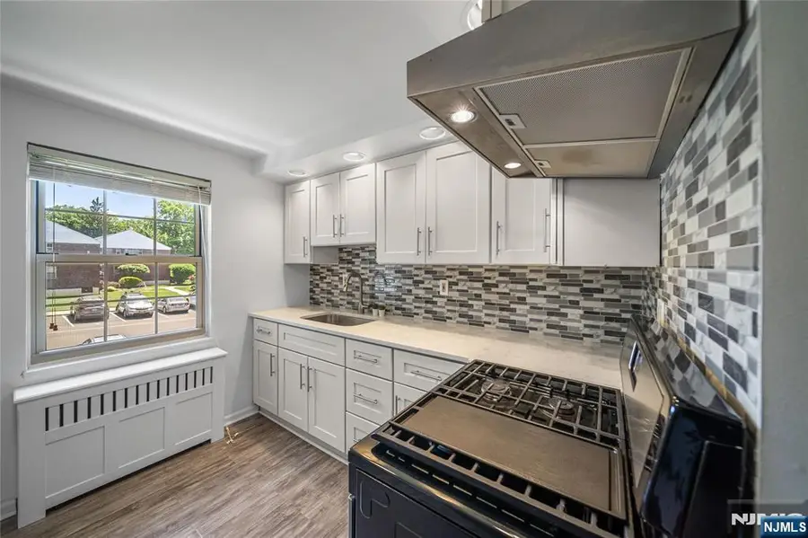 1244 Inwood Terrace B, Fort Lee, NJ 07024 - #3