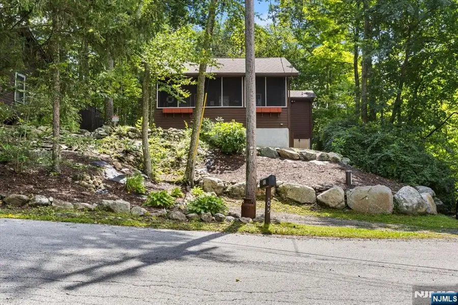 105 Shore Road, Byram, NJ 07821 - #3