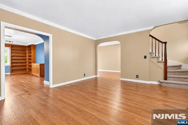185 E Palisade Avenue D11B, Englewood, NJ 07631
